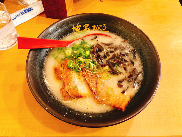 「博多とんこつらーめん」@博多JIROの写真