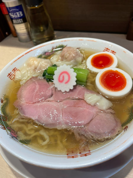 「ちょっとずつワンタン麺 白だし」@キング製麺の写真