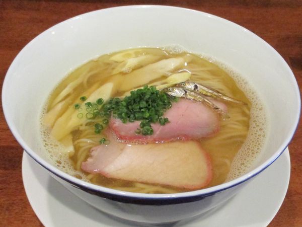 「＜期間限定＞煮干し塩そば　900円」@麺や維新の写真