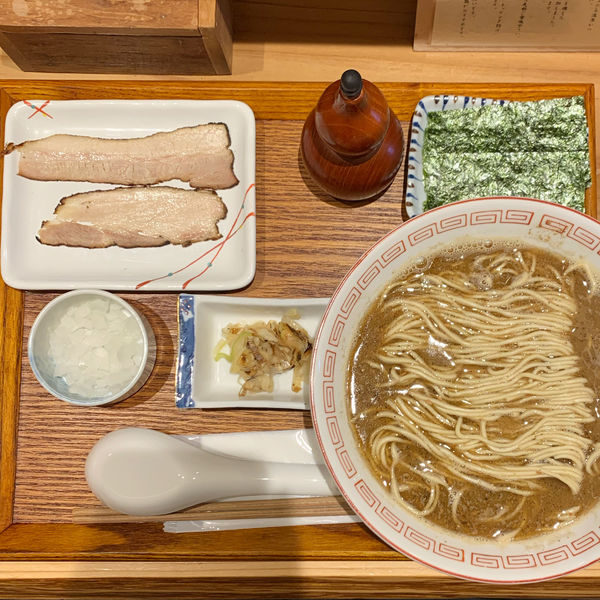 「烏賊」@炭火焼濃厚中華そば 海富道の写真