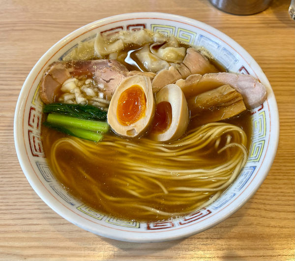 「特製中華そば＋大盛」@ほっこり中華そば もつけの写真