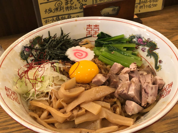 「まぜそば（大盛り）」@中華そば 芥子の華の写真