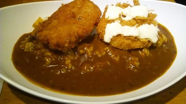 「メンチ&カニクリームコロッケカレー 690円」@カロリーカレーハウスの写真
