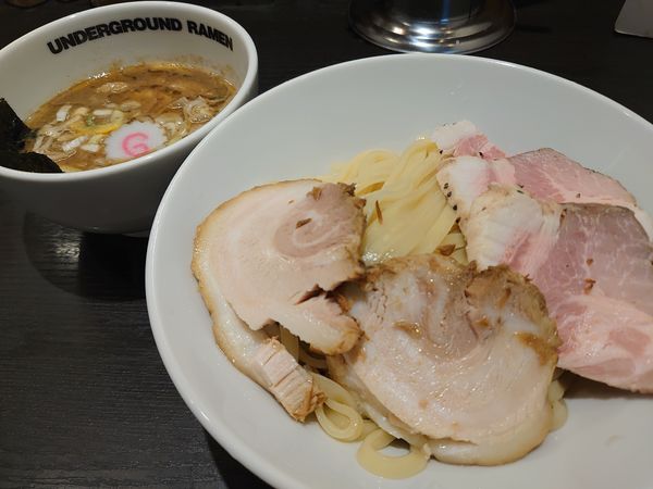 「つけめんチャーシュー(濃厚、1230円)」@UNDERGROUND RAMEN 川越仲町の写真