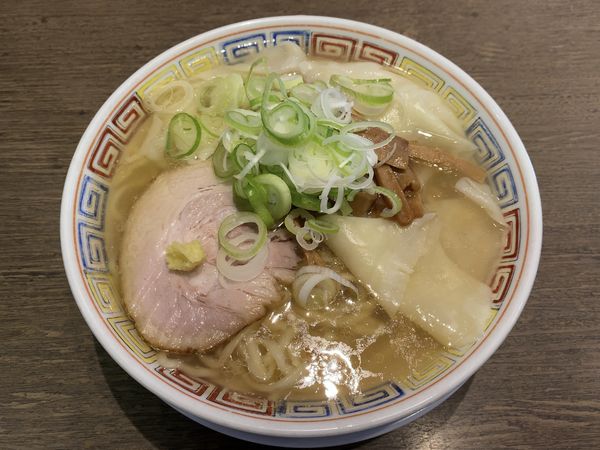 「塩中華そば＋ワンタン」@丸中華そばの写真