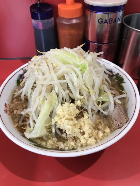 「小豚ダブル　ニンニク野菜」@ラーメン二郎 千葉店の写真