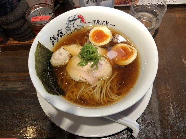「味玉鶏の醤油ラーメン¥1000」@鶏喰～TRICK～の写真