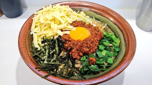 「【限定】塩台湾まぜそば(ニンニク少し)+チーズ」@ハイパーファットンの写真