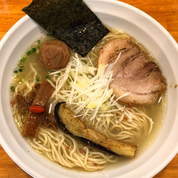 「梅塩らーめん800円」@らーめん元気の写真