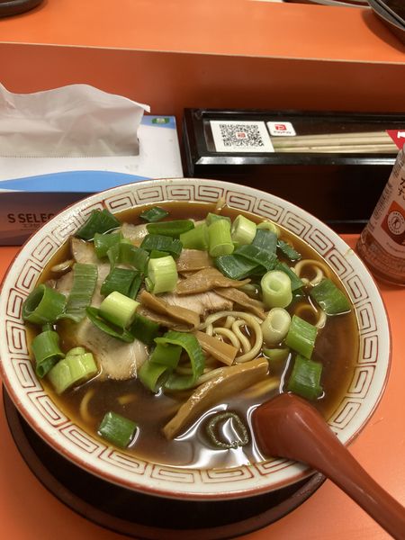 「中華そば・大盛り（７３０円）」@麺屋7.5Hz+ 梅田店の写真