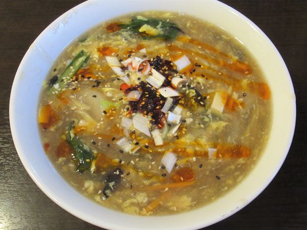 「酸辣湯麵（748円）」@鑫源餃子の写真