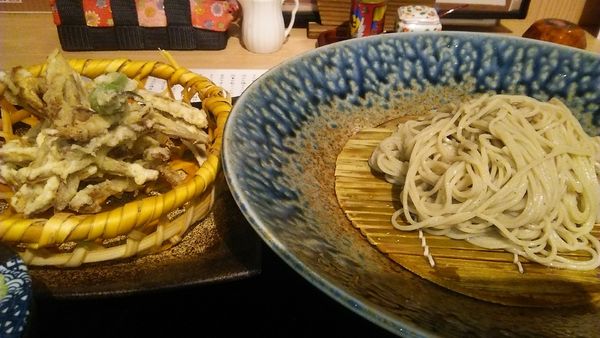 「ごぼう天ざる 1040円」@玄そば 戸隠製粉の写真