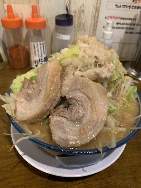 「ラーメン大　ヤサイマシマシアブラ」@G系ラーメン 佐藤ジローの写真