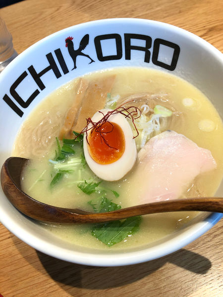 「純鶏白湯そば」@鶏そば十番 156 ICHIKORO トリエ京王調布店の写真