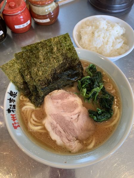 「らーめん720円 ランチライス60円」@横浜らーめん 松本家の写真