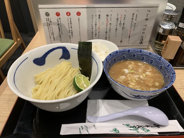 「濃厚つけ麺＋替え飯」@つじ田 Otemachi One店の写真