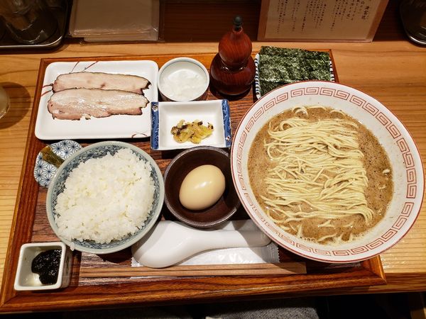 「鯖 定食　トリュフ煮卵」@炭火焼濃厚中華そば 海富道の写真