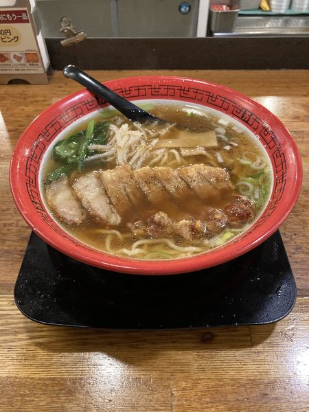「排骨（パーコー）拉麺」@万世橋酒場 秋葉原本店の写真