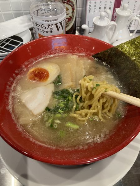 「豚骨ラーメン」@大衆食堂 うめだホールの写真