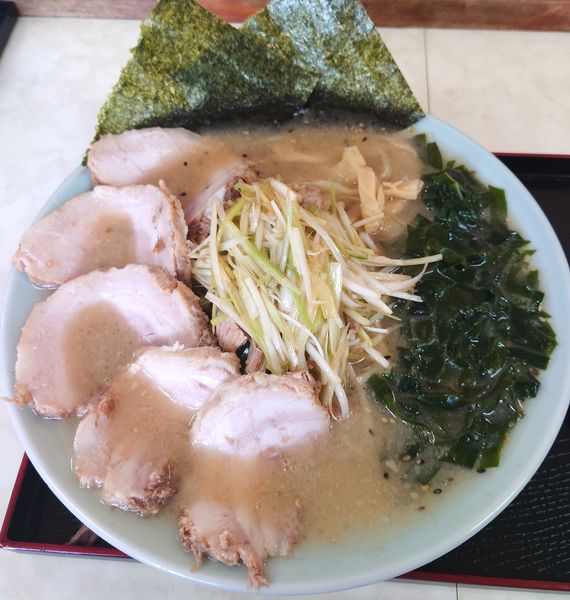 「ネギ味噌チャーシュー970円　麺硬め　アブラ多め」@ラーメンショップ 塚崎店の写真