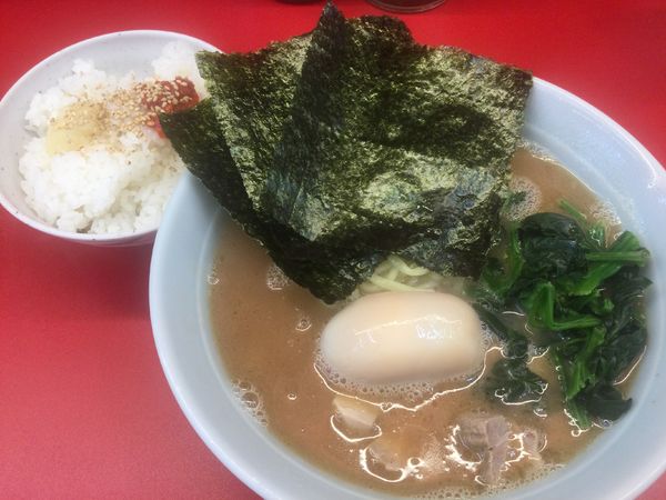 「朝ラーメン+味玉(¥500+クーポン)」@ラーメン堀田家の写真