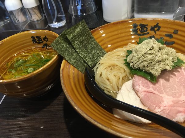 「鰹昆布水の淡麗つけそば」@麺や でこの写真