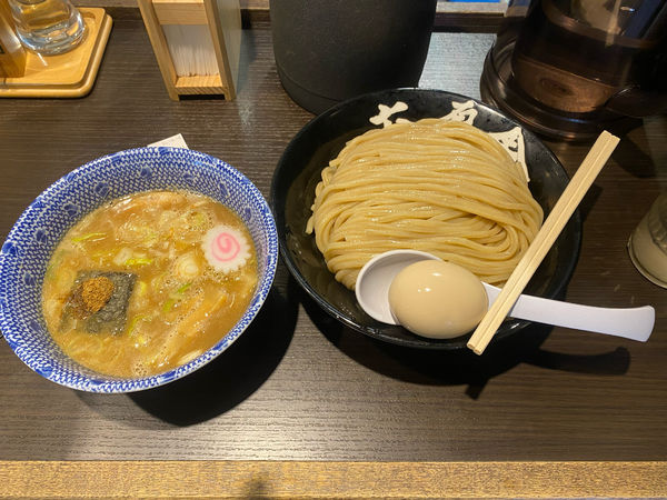 「味玉つけ麺（大盛）」@六厘舎 上野店の写真