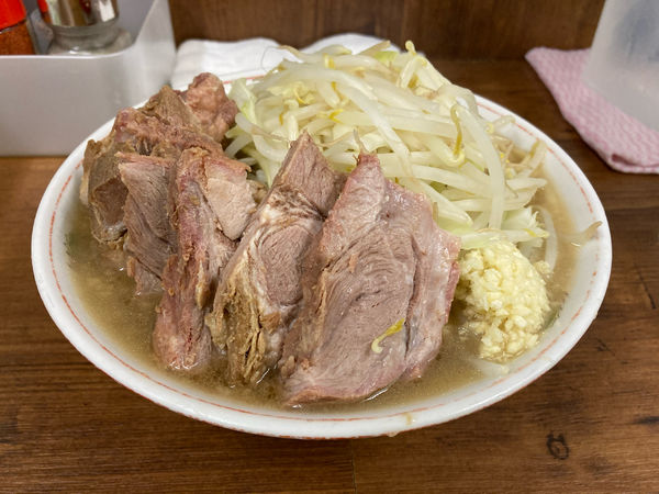 「小豚w」@ラーメン二郎 品川店の写真