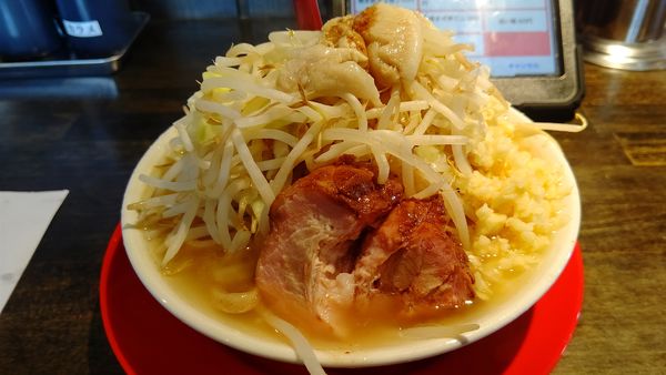 「らーめん８００円」@麺と飯 トンじろの写真