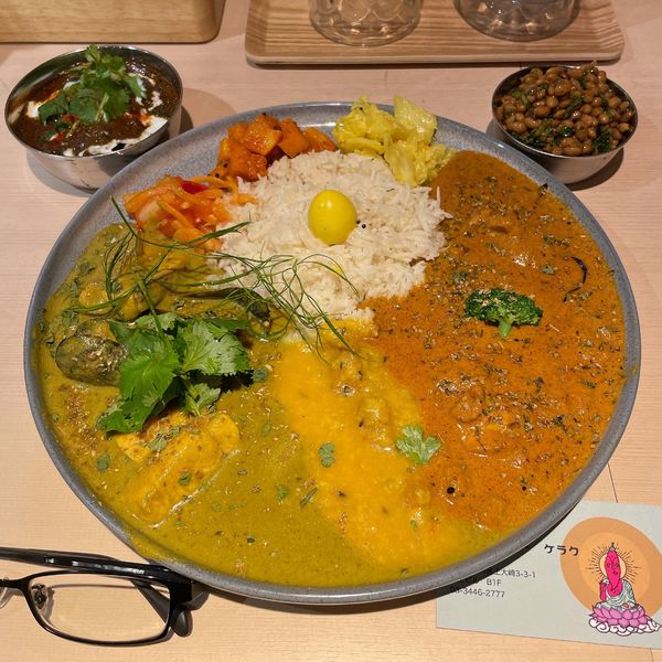 「A＋C あいがけ, 和牛黒タンスリランカカレー etc.」@KERAKUの写真