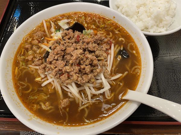 「麻辣タンメン・ライス」@創造中華 華星の写真