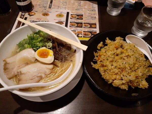 「チャーハンセット うまかラーメン」@麺屋うまか 近江八幡店の写真