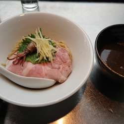 焙煎濃厚烏賊煮干つけ蕎麦