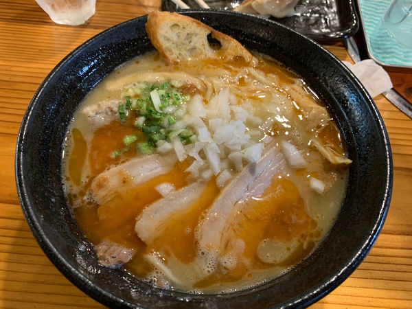 「鶏そば海老風味　豚バラ3枚」@はりけんラーメン 南店の写真