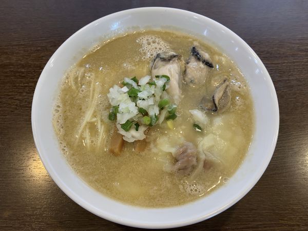 「【限定】牡蠣そば白」@中華そばイデタの写真