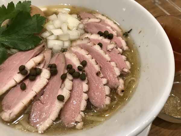 「冷やし鴨そば 大盛無料 1,050円」@本町製麺所 中華そば工房の写真