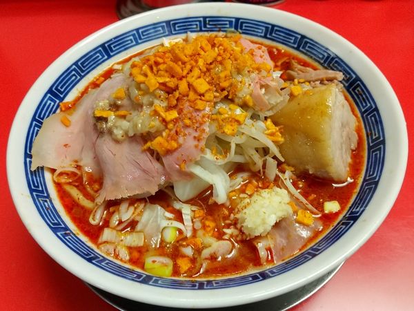 「ラーメン紅並 ニンニク少なめ アブラ ネギ ローストポーク」@ジャンプの写真