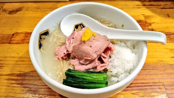 「冷やし真鯛らーめん」@真鯛らーめん 麺魚の写真