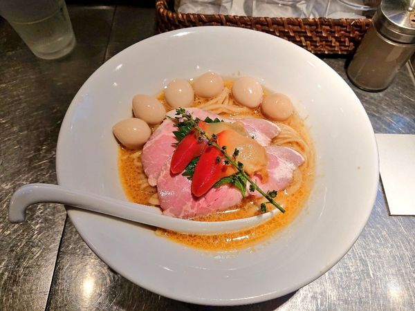 「冷製圧縮雲丹と北寄貝蕎麦＋うずら」@さんじの写真