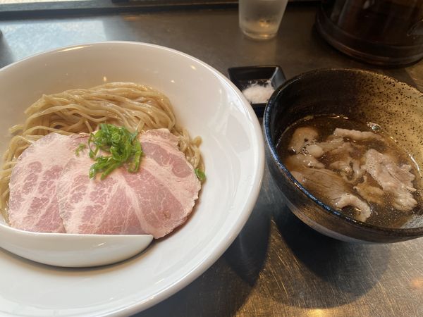 「牛と煮干のコラボつけ蕎麦 さんじ玉SP2 金目鯛の自家製バタ」@さんじの写真