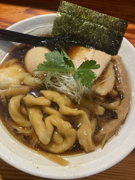 「特製しょうゆらーめん」@純手打ち 麺と未来の写真