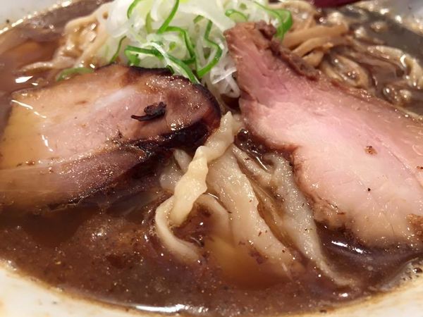 「煮干しラーメン」@麺や 七彩 八丁堀店の写真