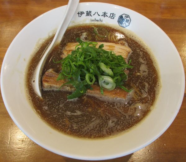 「伊蔵八の中華そば　780円」@中華そば つけそば 伊蔵八 本店の写真