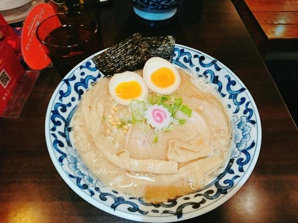 「東京駅らー麺」@東京駅 斑鳩の写真
