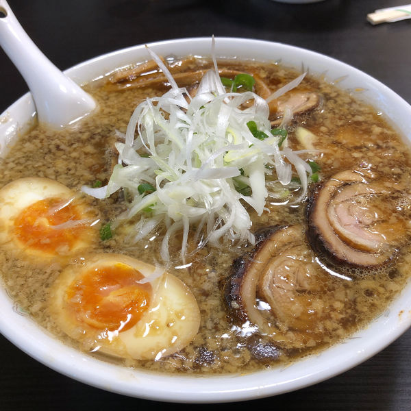 「チャーシューメン大盛、半玉50円　#kuisinbou＿bun」@とんちんかんの写真