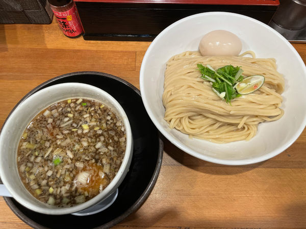 「鶏もつつけ麺　(煮卵トッピング)」@清麺屋の写真