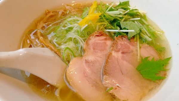 「しおらーめん(780円)」@ラーメン どんぐりの写真