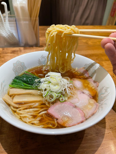 「手打ち ラーメン 並 900円」@西荻燈の写真