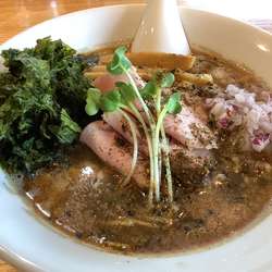 京七味の煮干しそば　950円