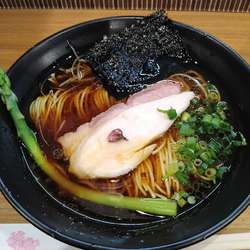 醤油らぁ麺(鶏淡麗)普通880